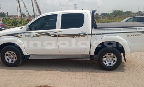 Comprar Usado Toyota Hilux Branco Carro em Luanda em Luanda Province Comprar Usado Toyota Hilux Branco Carro em Luanda em Luanda Province