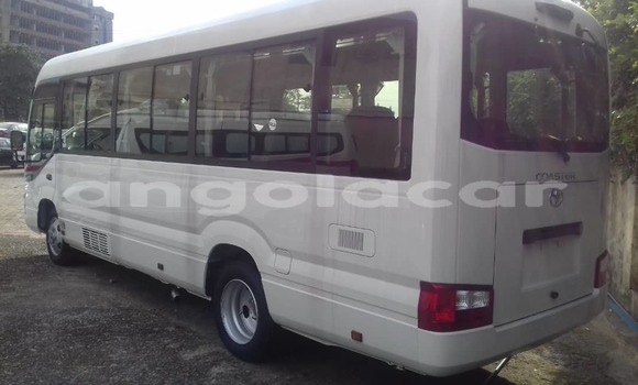 Comprar Usado Toyota Coaster Branco Carro em Luanda em Luanda Province