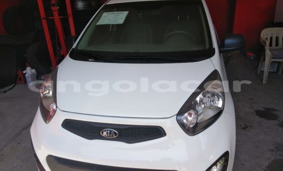 Comprar Usado Kia Picanto Branco Carro em Luanda em Luanda Province