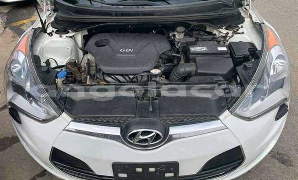 Acheter Occasion Voiture Hyundai Veloster Blanc à Luena, Moxico Acheter Occasion Voiture Hyundai Veloster Blanc à Luena, Moxico