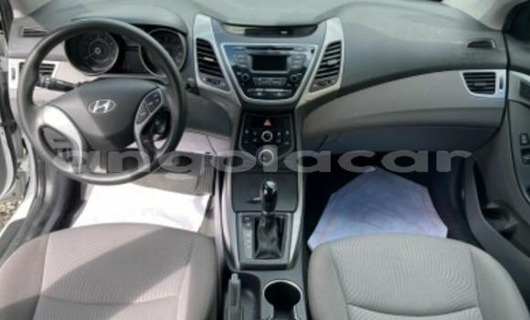 Buy Used Hyundai Elantra White Car in Luanda in Luanda Province Buy Used Hyundai Elantra White Car in Luanda in Luanda Province
