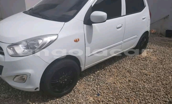 Acheter Occasion Voiture Hyundai i10 Blanc à Lobito, Benguela Acheter Occasion Voiture Hyundai i10 Blanc à Lobito, Benguela