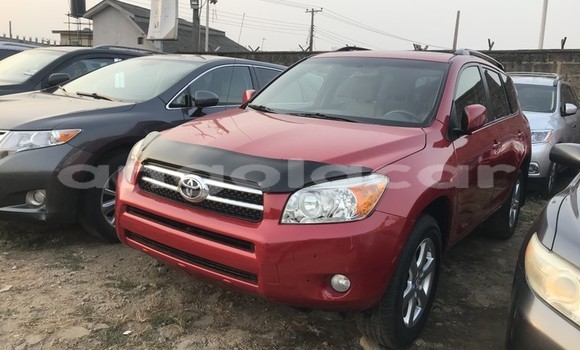 Comprar Usado Toyota RAV4 Vermelho Carro em Lobito em Benguela Comprar Usado Toyota RAV4 Vermelho Carro em Lobito em Benguela