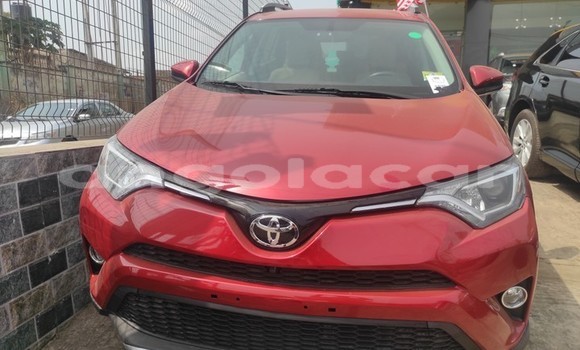 Acheter Occasion Voiture Toyota RAV4 Rouge à Lobito, Benguela Acheter Occasion Voiture Toyota RAV4 Rouge à Lobito, Benguela