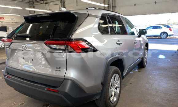 Acheter Occasion Voiture Toyota RAV4 Gris à Lobito, Benguela Acheter Occasion Voiture Toyota RAV4 Gris à Lobito, Benguela