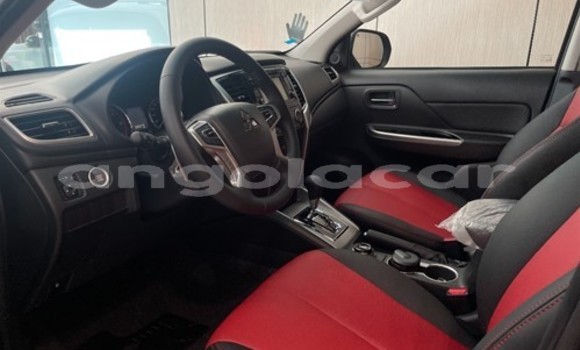 Buy Used Mitsubishi L200 Silver Car in Luanda in Luanda Province Buy Used Mitsubishi L200 Silver Car in Luanda in Luanda Province