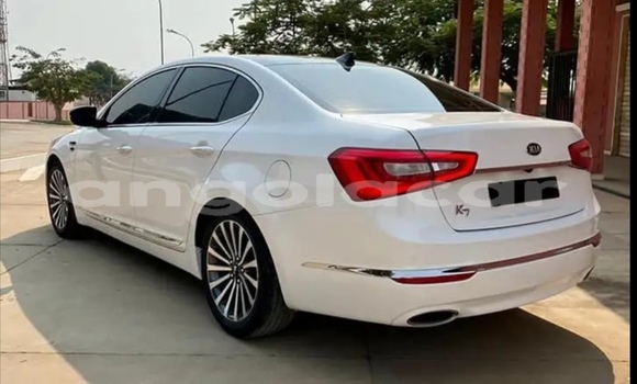 Buy Used Kia K7 White Car in Luena in Moxico Buy Used Kia K7 White Car in Luena in Moxico