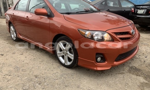 Comprar Usado Toyota Corolla Marrom Carro em Luena em Moxico