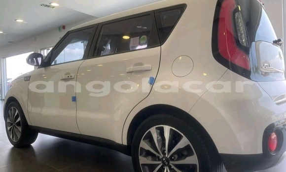 Acheter Occasion Voiture Kia Soul Blanc à Luena, Moxico Acheter Occasion Voiture Kia Soul Blanc à Luena, Moxico