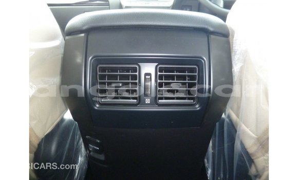 Acheter Import Voiture Toyota Prado Blanc à Import - Dubai, Province de Bengo Acheter Import Voiture Toyota Prado Blanc à Import - Dubai, Province de Bengo