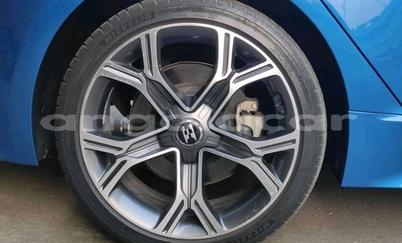 Comprar Usado Kia Stinger Azul Carro em Luena em Moxico Comprar Usado Kia Stinger Azul Carro em Luena em Moxico