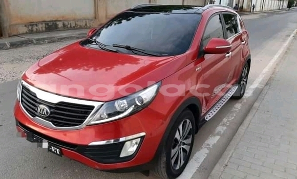Comprar Usado Kia Sportage Vermelho Carro em Luena em Moxico