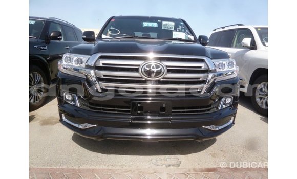 Acheter Import Voiture Toyota Land Cruiser Noir à Import - Dubai, Province de Bengo Acheter Import Voiture Toyota Land Cruiser Noir à Import - Dubai, Province de Bengo