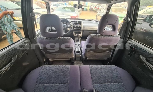 Acheter Occasion Voiture Toyota RAV4 Bleu à Luanda, Province de Luanda Acheter Occasion Voiture Toyota RAV4 Bleu à Luanda, Province de Luanda