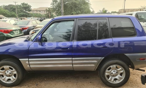 Acheter Occasion Voiture Toyota RAV4 Bleu à Luanda, Province de Luanda Acheter Occasion Voiture Toyota RAV4 Bleu à Luanda, Province de Luanda