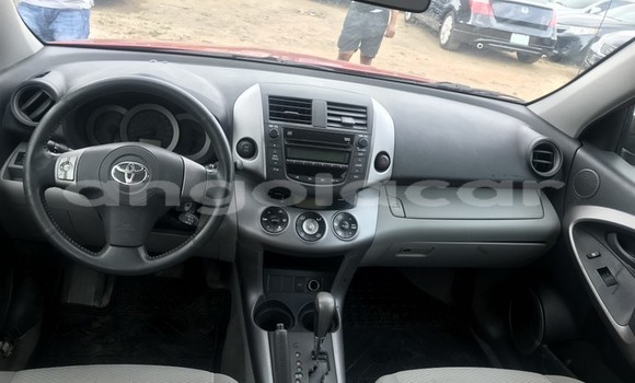 Comprar Usado Toyota RAV4 Vermelho Carro em Luanda em Luanda Province Comprar Usado Toyota RAV4 Vermelho Carro em Luanda em Luanda Province