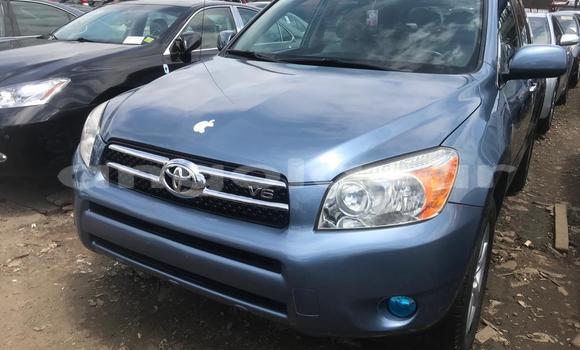 Acheter Occasion Voiture Toyota RAV4 Bleu à Luanda, Province de Luanda Acheter Occasion Voiture Toyota RAV4 Bleu à Luanda, Province de Luanda