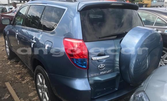 Acheter Occasion Voiture Toyota RAV4 Bleu à Luanda, Province de Luanda Acheter Occasion Voiture Toyota RAV4 Bleu à Luanda, Province de Luanda