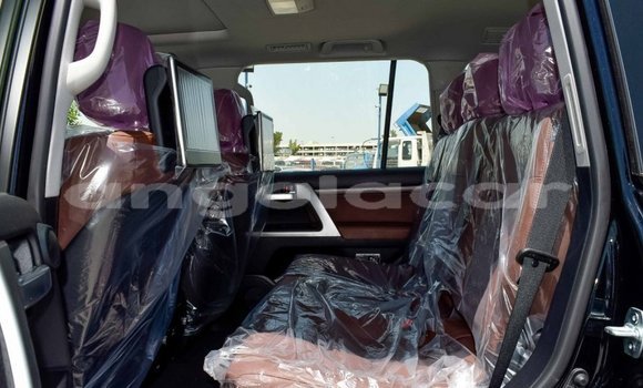 Comprar Novo Toyota Land Cruiser Preto Carro em Soyo em Zaire Comprar Novo Toyota Land Cruiser Preto Carro em Soyo em Zaire