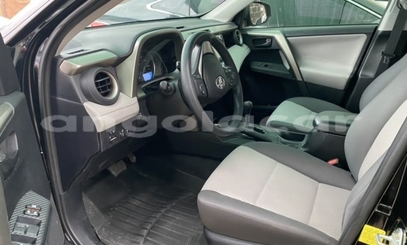 Acheter Occasion Voiture Toyota RAV4 Noir à Luanda, Province de Luanda Acheter Occasion Voiture Toyota RAV4 Noir à Luanda, Province de Luanda