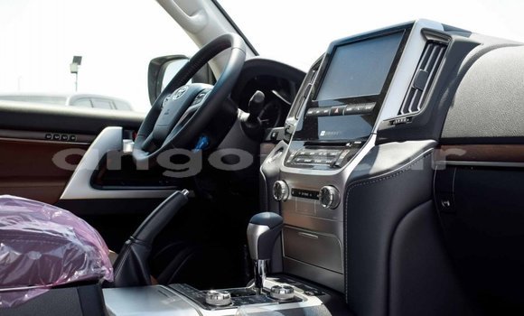 Comprar Novo Toyota Land Cruiser Preto Carro em Soyo em Zaire Comprar Novo Toyota Land Cruiser Preto Carro em Soyo em Zaire
