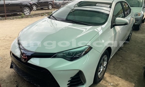 Acheter Occasion Voiture Toyota Corolla II Blanc à Luanda, Province de Luanda Acheter Occasion Voiture Toyota Corolla II Blanc à Luanda, Province de Luanda