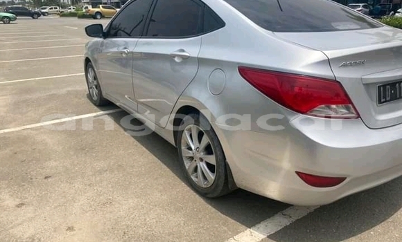 Buy Used Hyundai Accent Other Car in Luanda in Luanda Province Buy Used Hyundai Accent Other Car in Luanda in Luanda Province
