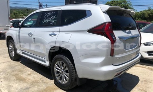 Acheter Occasion Voiture Mitsubishi Outlander Blanc à Luanda, Province de Luanda Acheter Occasion Voiture Mitsubishi Outlander Blanc à Luanda, Province de Luanda
