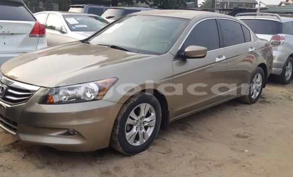 Buy Used Honda Accord Silver Car in Luanda in Luanda Province