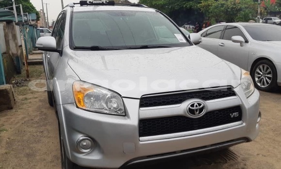 Buy Used Toyota RAV4 Silver Car in Luanda in Luanda Province Buy Used Toyota RAV4 Silver Car in Luanda in Luanda Province