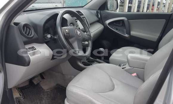 Buy Used Toyota RAV4 Silver Car in Luanda in Luanda Province Buy Used Toyota RAV4 Silver Car in Luanda in Luanda Province