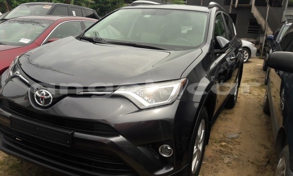 Comprar Importar Toyota RAV4 Preto Carro em Luanda em Luanda Province