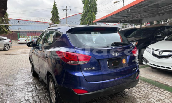 Comprar Usado Hyundai ix35 Azul Carro em Luena em Moxico Comprar Usado Hyundai ix35 Azul Carro em Luena em Moxico