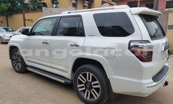 Acheter Occasion Voiture Toyota 4Runner Blanc à Luanda, Province de Luanda Acheter Occasion Voiture Toyota 4Runner Blanc à Luanda, Province de Luanda