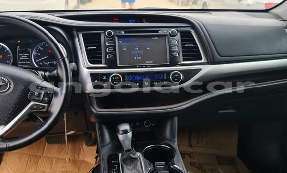 Comprar Usado Toyota Highlander Branco Carro em Luanda em Luanda Province Comprar Usado Toyota Highlander Branco Carro em Luanda em Luanda Province