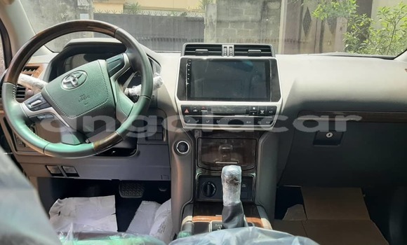 Acheter Occasion Voiture Toyota Land Cruiser Prado Noir à Luanda, Province de Luanda Acheter Occasion Voiture Toyota Land Cruiser Prado Noir à Luanda, Province de Luanda