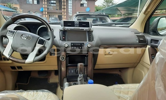 Acheter Occasion Voiture Toyota Land Cruiser Prado Gris à Luanda, Province de Luanda Acheter Occasion Voiture Toyota Land Cruiser Prado Gris à Luanda, Province de Luanda