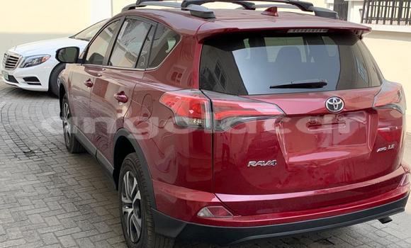 Acheter Occasion Voiture Toyota RAV4 Rouge à Luanda, Province de Luanda Acheter Occasion Voiture Toyota RAV4 Rouge à Luanda, Province de Luanda