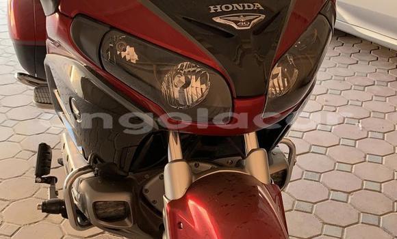 Buy Used Honda GOLD WING Red Bike in Luanda in Luanda Province Buy Used Honda GOLD WING Red Bike in Luanda in Luanda Province