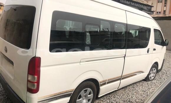 Comprar Usado Toyota Hiace Branco Carro em Luanda em Luanda Province Comprar Usado Toyota Hiace Branco Carro em Luanda em Luanda Province
