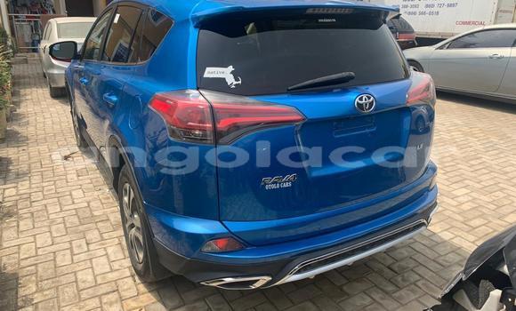 Acheter Occasion Voiture Toyota RAV4 Bleu à Luanda, Province de Luanda Acheter Occasion Voiture Toyota RAV4 Bleu à Luanda, Province de Luanda