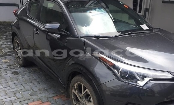 Buy Used Toyota C-HR Black Car in Luanda in Luanda Province