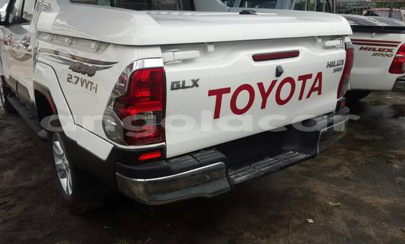 Acheter Occasion Voiture Toyota Hilux Blanc à Luanda, Province de Luanda Acheter Occasion Voiture Toyota Hilux Blanc à Luanda, Province de Luanda