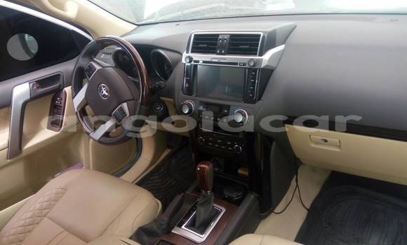 Buy Used Toyota Land Cruiser Prado White Car in Luanda in Luanda Province Buy Used Toyota Land Cruiser Prado White Car in Luanda in Luanda Province