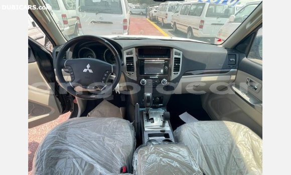 Acheter Occasion Voiture Mitsubishi Pajero Sport Autre à Luena, Moxico Acheter Occasion Voiture Mitsubishi Pajero Sport Autre à Luena, Moxico