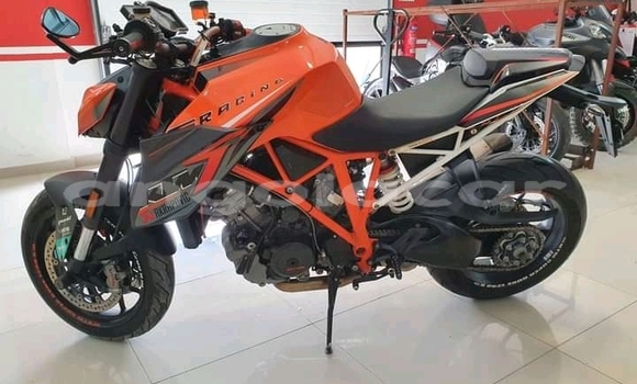 Comprar Usado KTM Duke Outro Moto em Luanda em Luanda Province Comprar Usado KTM Duke Outro Moto em Luanda em Luanda Province