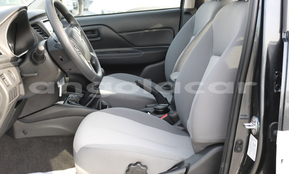 Comprar Importar Mitsubishi L200 Outro Carro em Import - Dubai em Bengo Province Comprar Importar Mitsubishi L200 Outro Carro em Import - Dubai em Bengo Province