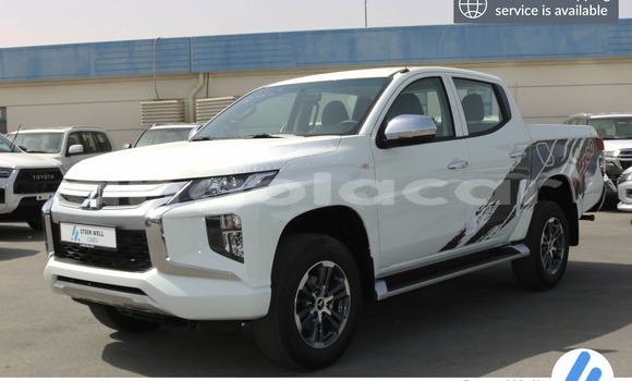 Acheter Import Voiture Mitsubishi L200 Gris à Import - Dubai, Province de Bengo Acheter Import Voiture Mitsubishi L200 Gris à Import - Dubai, Province de Bengo