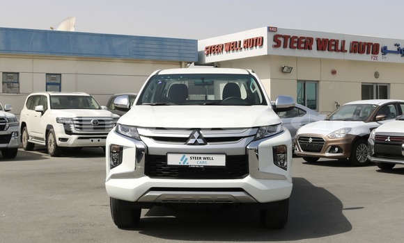 Comprar Importar Mitsubishi L200 Prata Carro em Import - Dubai em Bengo Province Comprar Importar Mitsubishi L200 Prata Carro em Import - Dubai em Bengo Province