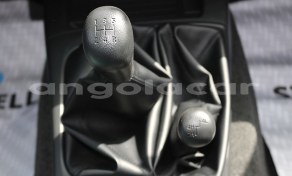 Comprar Importar Mitsubishi L200 Prata Carro em Import - Dubai em Bengo Province Comprar Importar Mitsubishi L200 Prata Carro em Import - Dubai em Bengo Province